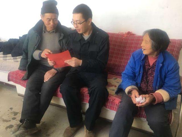 文水县公安局交警大队春运道路交通安全“两公布一提示”